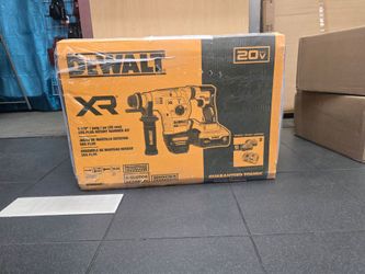 DEWALT 1-1/8" SDS PLUS ROTARY HAMMER KIT