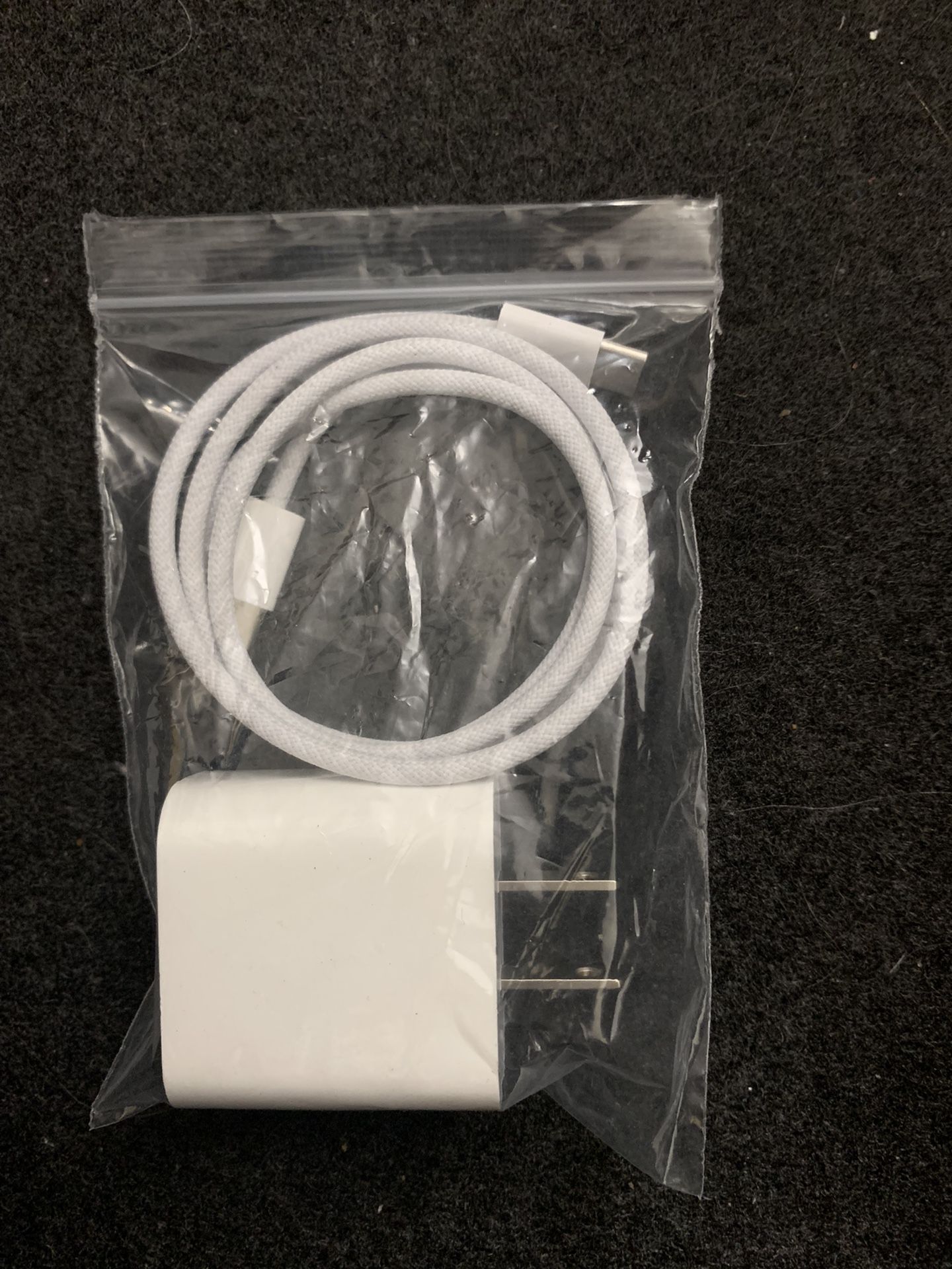 iPhone 15 Pro /16 Type C charger