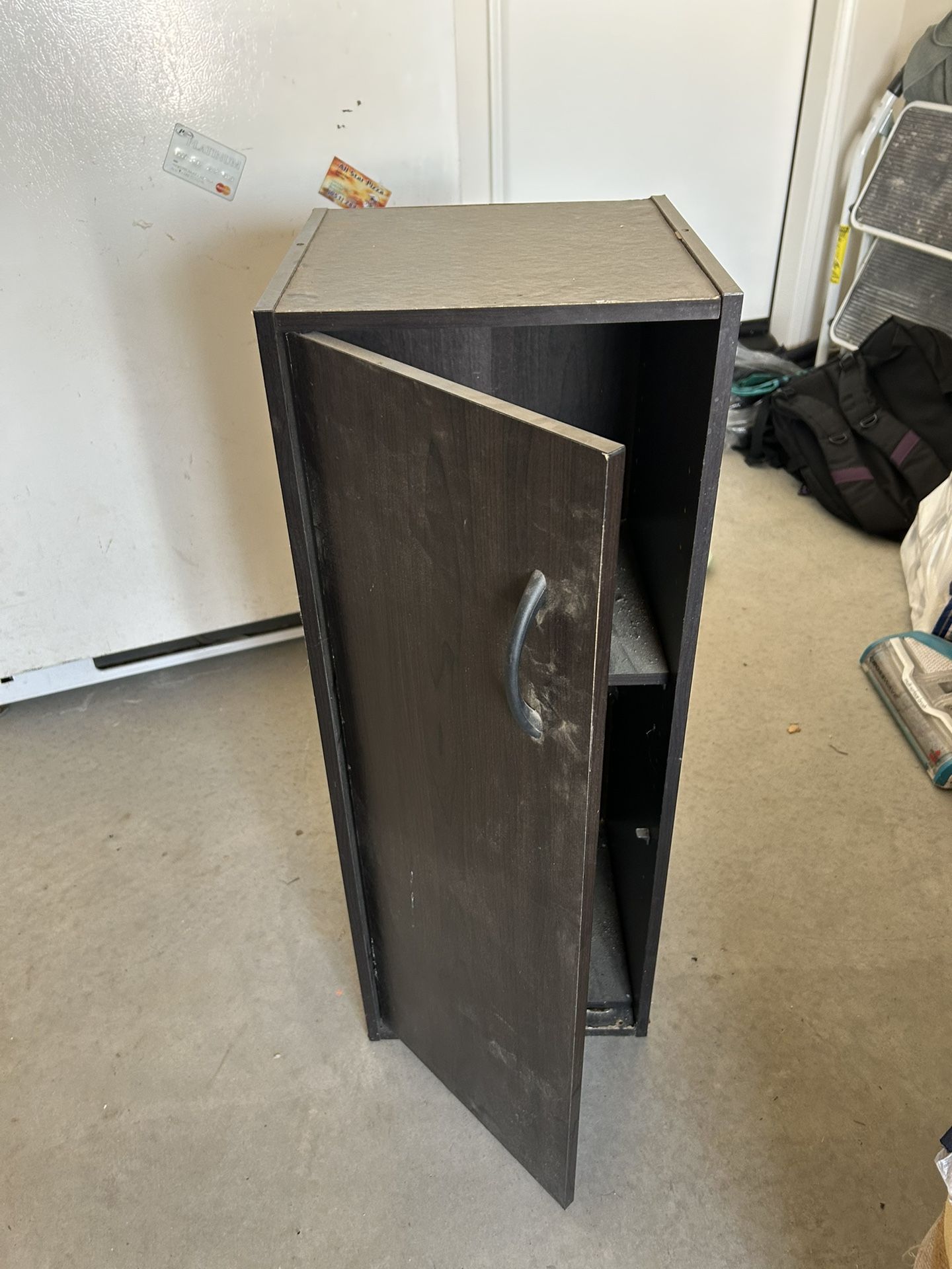 2 Shelf Cabinet
