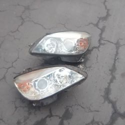 2008-2010 Mercedes C250/300 Headlights (Halogen Bulb) With Light Bulbs And Accessories Oem.