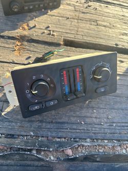 2005 Tahoe ac controller suburban  Silverado Yukon