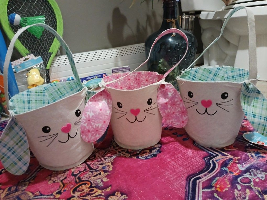 Free Easter Items. Only A Couple Days Left Till Easter!
