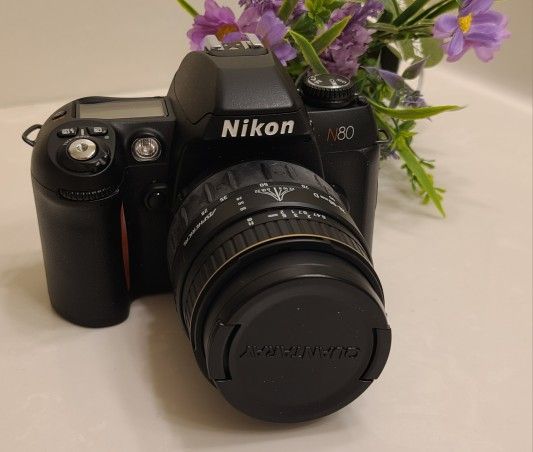Nikon N80 All-in-One Package