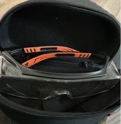 NO CRY safety glasses