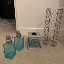 Bathroom Accessories All For $10