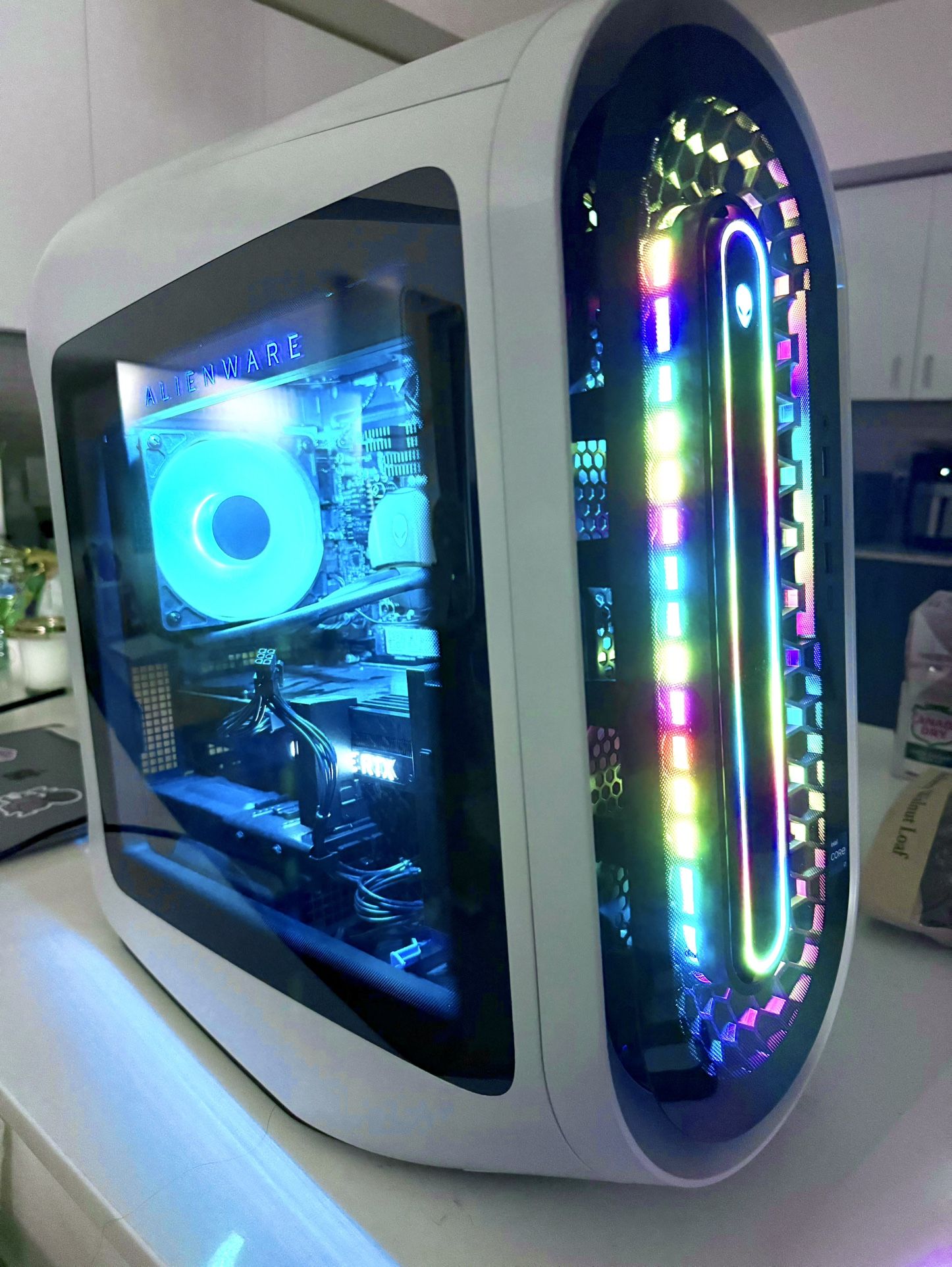 Alienware Gaming PC — Intel i7-12700F / RTX 3070 / 16GB DDR5 / 1TB SSD