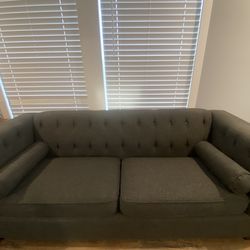 Large 3 Piece Comfortable Couch Set!