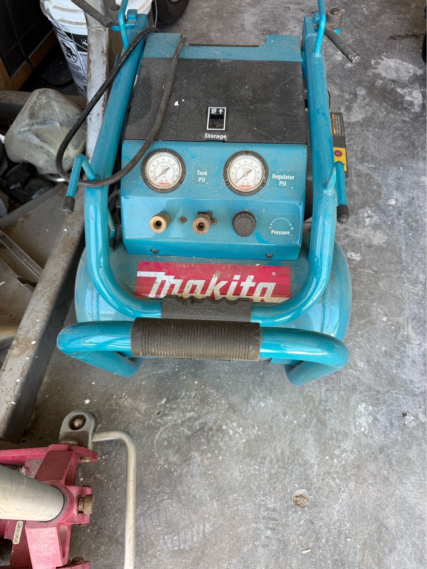 Makita, compressor