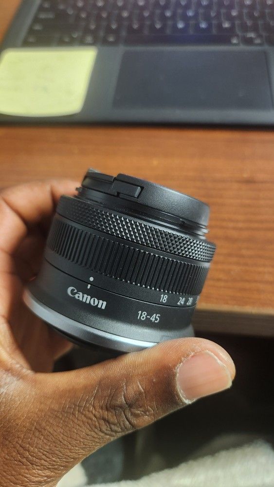 Canon RF-S 18-45mm F4.5-6.3 Kit Lens