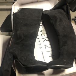 Black Boots With Heel
