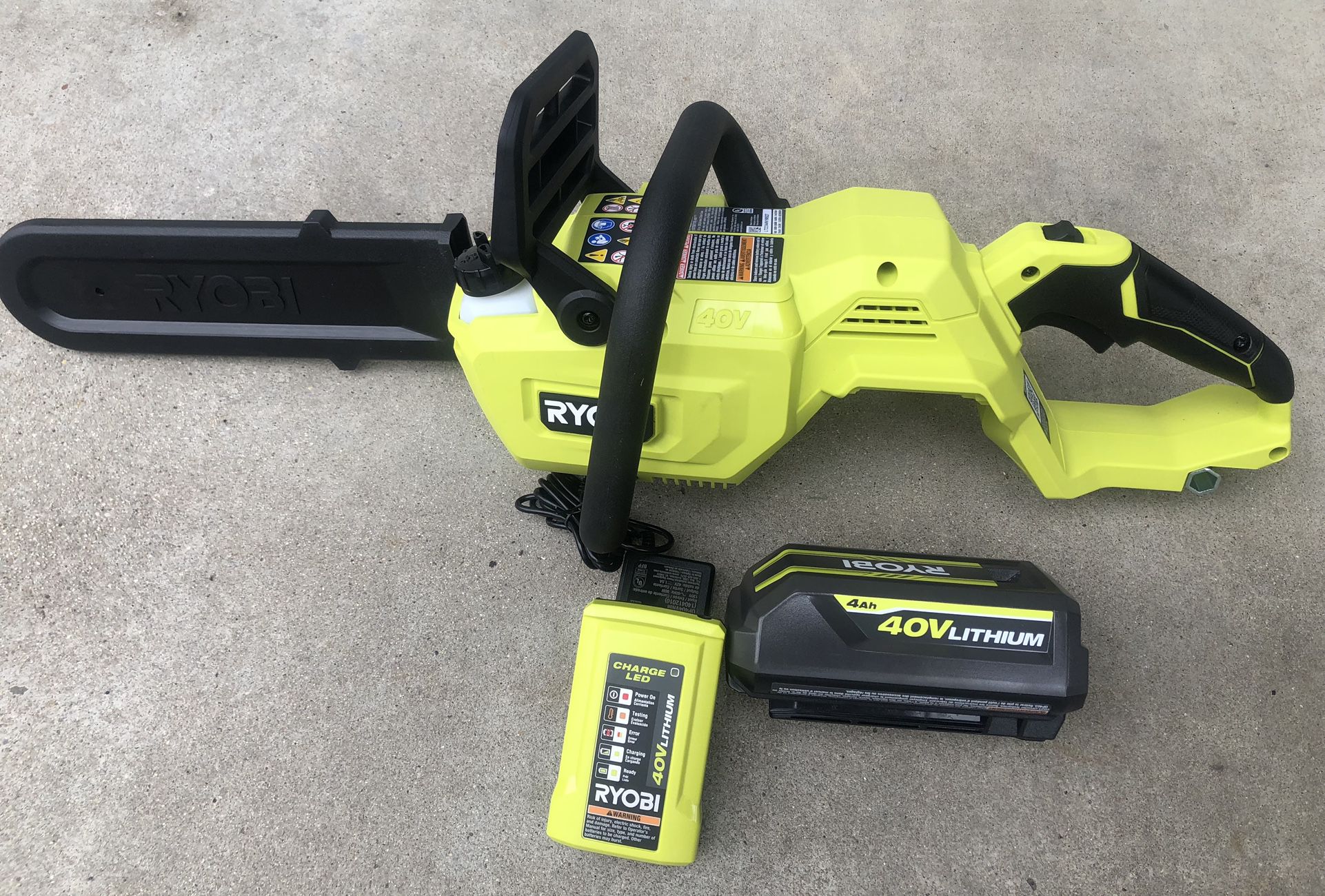 RYOBI 40V HP Brushless 14 in. Battery Chainsaw/pole Saw With 4.0 Ah Battery And Charger