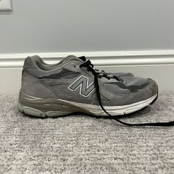 Grey New Balance 990’s