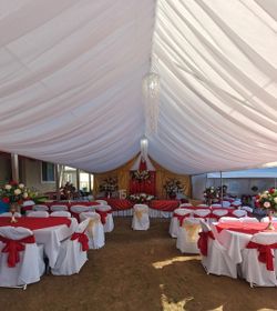 Decoracion Roja Y Dorado