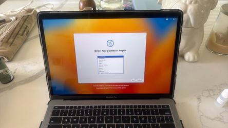 MacBook Pro 13 inch 2017