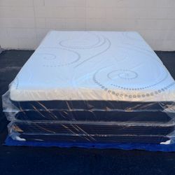 Brand New Queen Size Beautyrest Memory Foam Mattress And Free Box Spring Free Delivery 