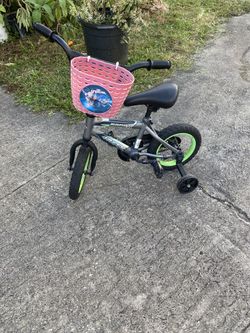 12’ Bicycle With Training Wheels