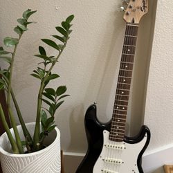 Fender Squier 3/4 Size Kids Mini Electric Guitar