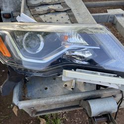 2017-2020 Nissan Pathfinder Headlight Right Passenger Halogen LED OEM 260109PF0A