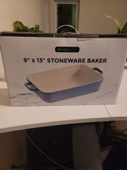 Brand New 9" X 13" Stoneware Baker