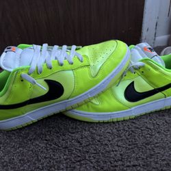 Nike dunk volt splash size 13