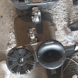 kicker boat speakers