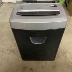 Fellows Crosscut Paper Shredder