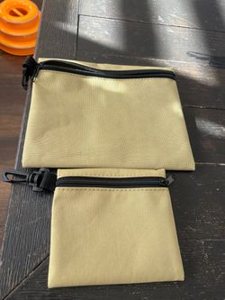 Set of two zipper pouches