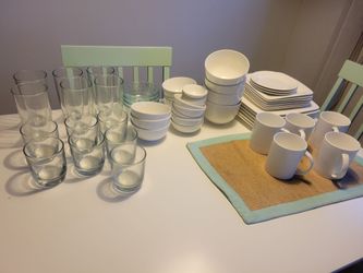 Plates, cups, & bowls