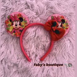 Minnie Mouse Christmas ears
