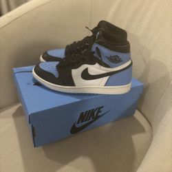 Nike Jordan 1 Retro High UNC