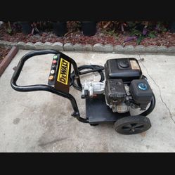 Dewalt Pressure Washer Pressure Cleaner 3000 Psi / 2.5 Gom  It’s Working Fine For Your Small Business 