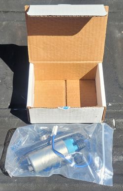 Fuel Pump Factory Fuel Pump for Yamaha Outboard 200-225hp