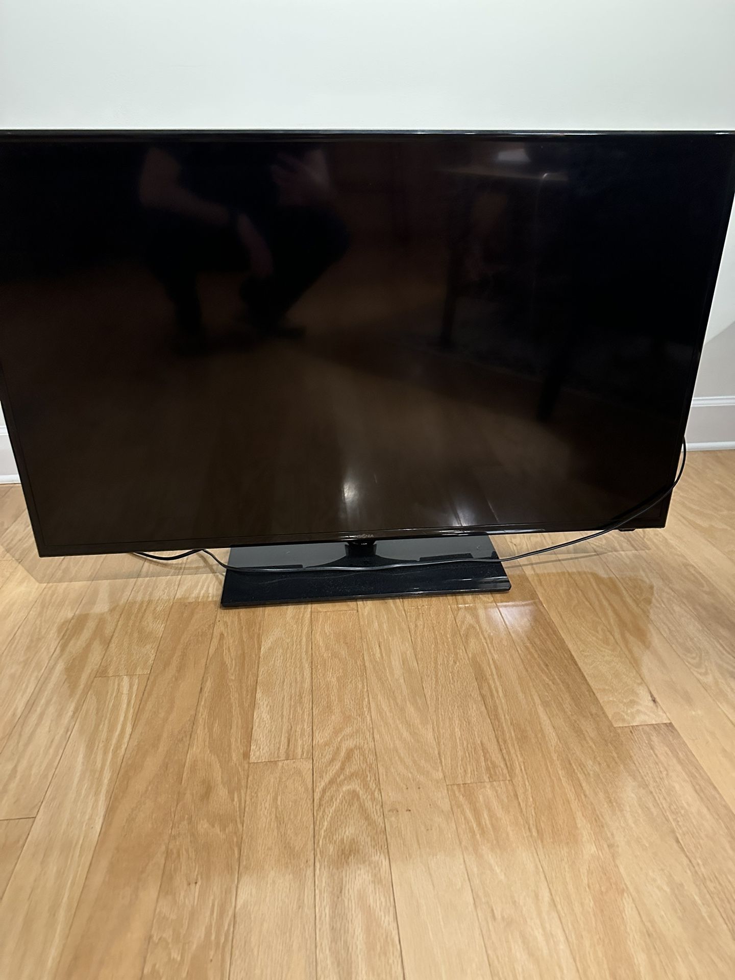 48” HD TV