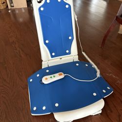Battery operated lift up from floor chair