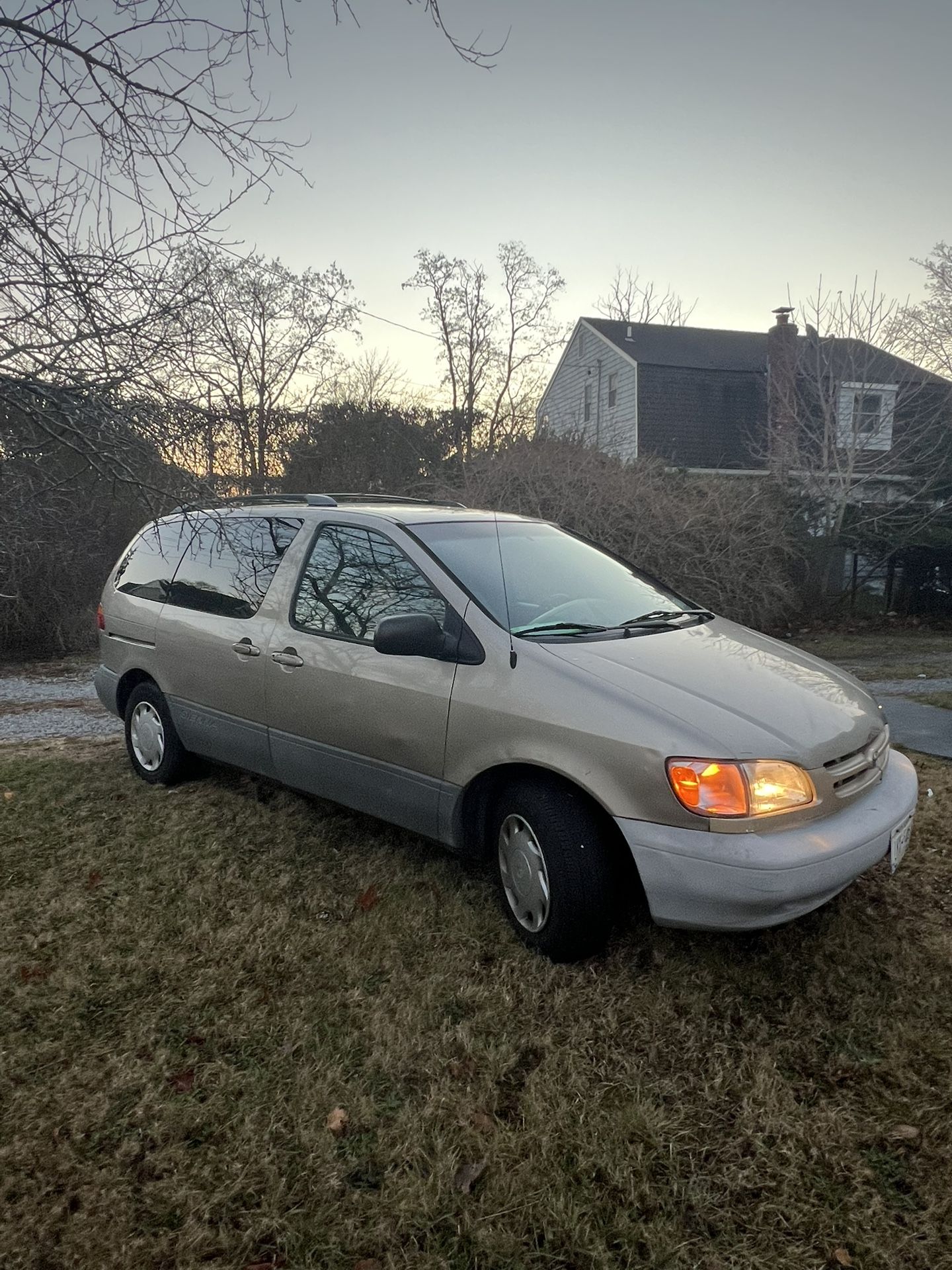 2000 Toyota Sienna