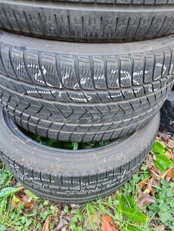 315/35/21 plenty of tires
