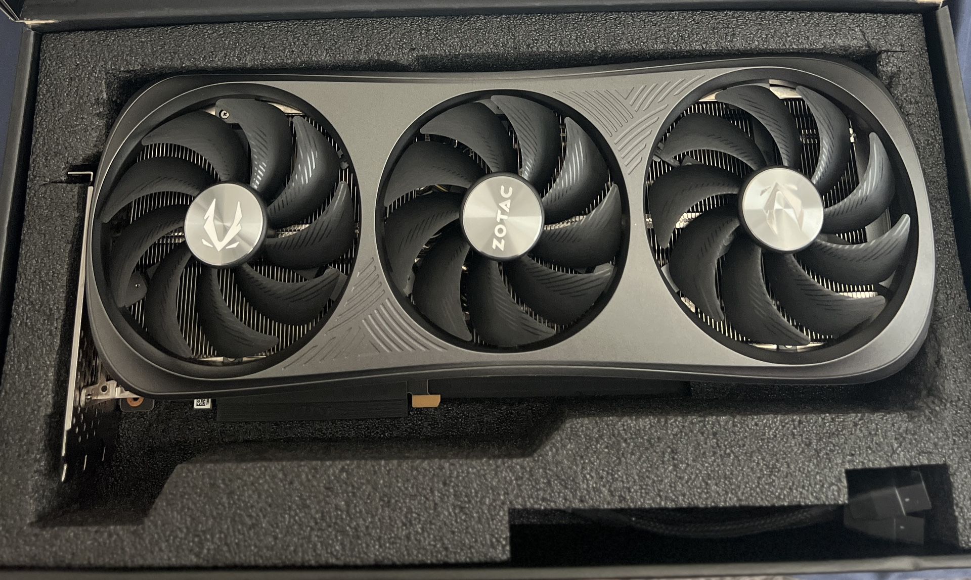 RTX 4080 ZOTAC