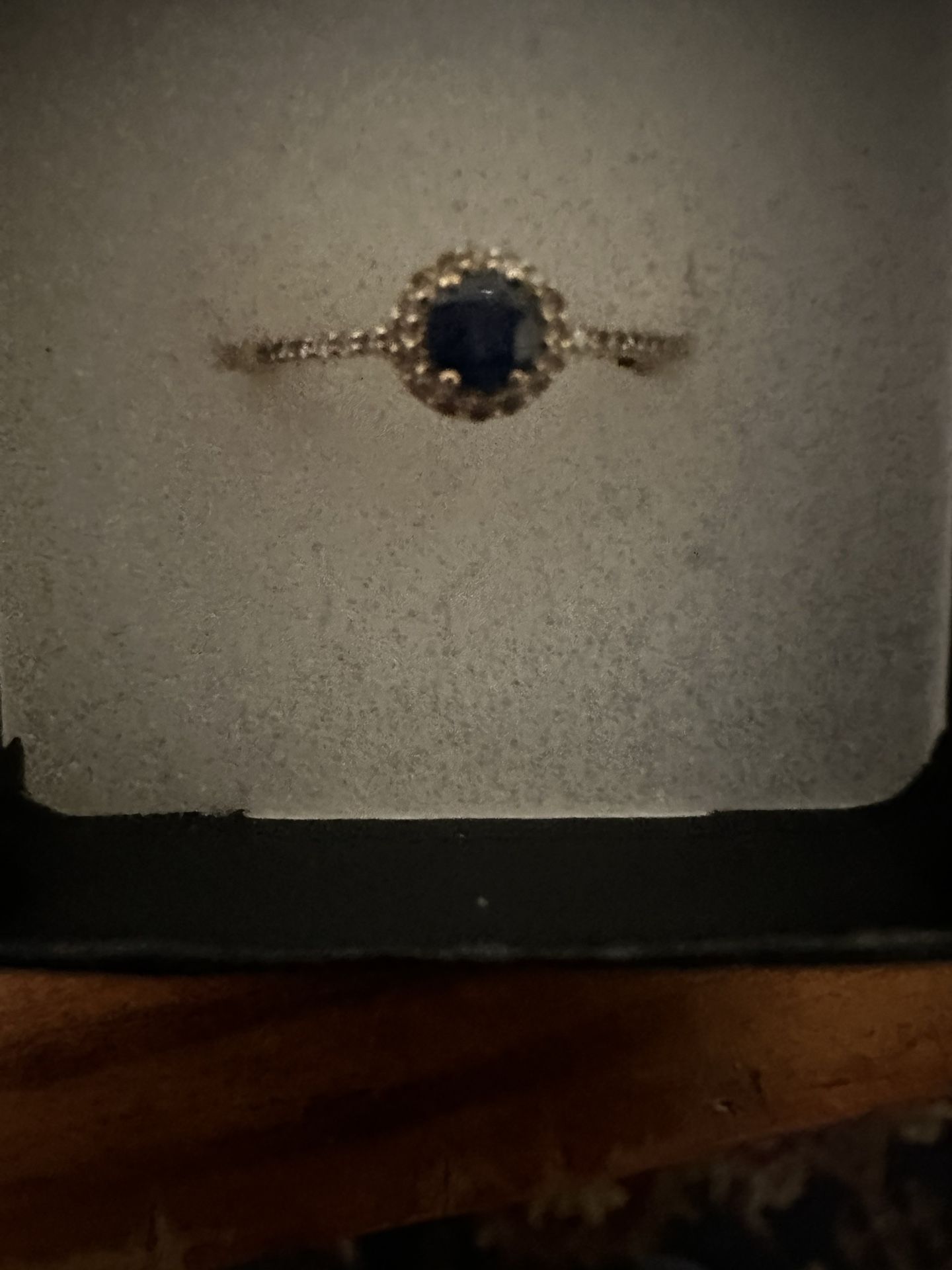 14 Kt gold diamond and sapphire ring