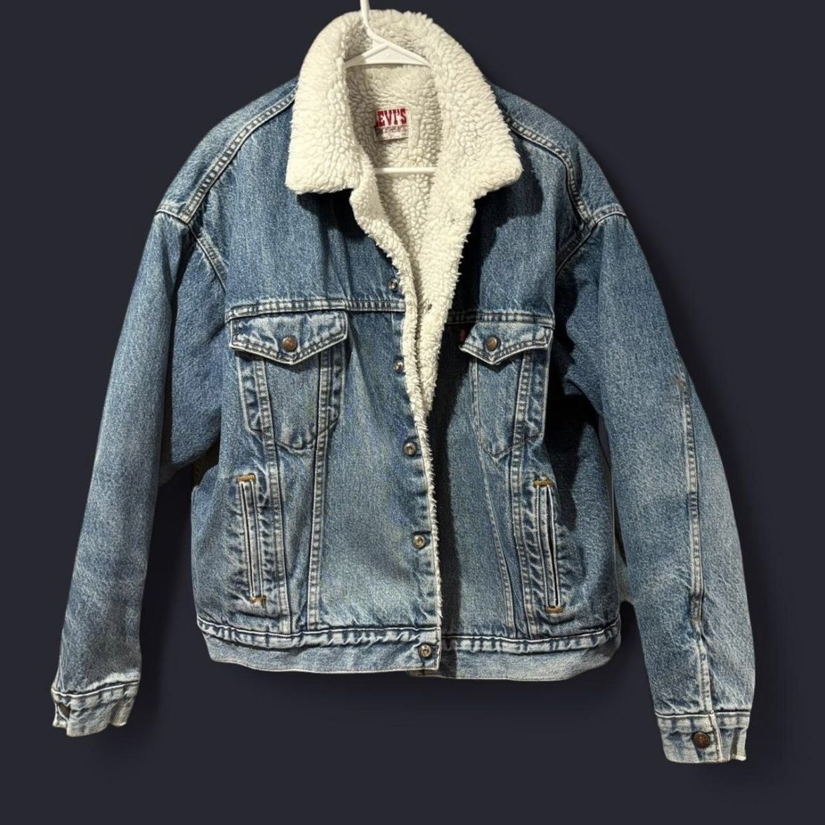 Vintage 80s/90s Levi’s Sherpa Lined Blue Denim Jacket