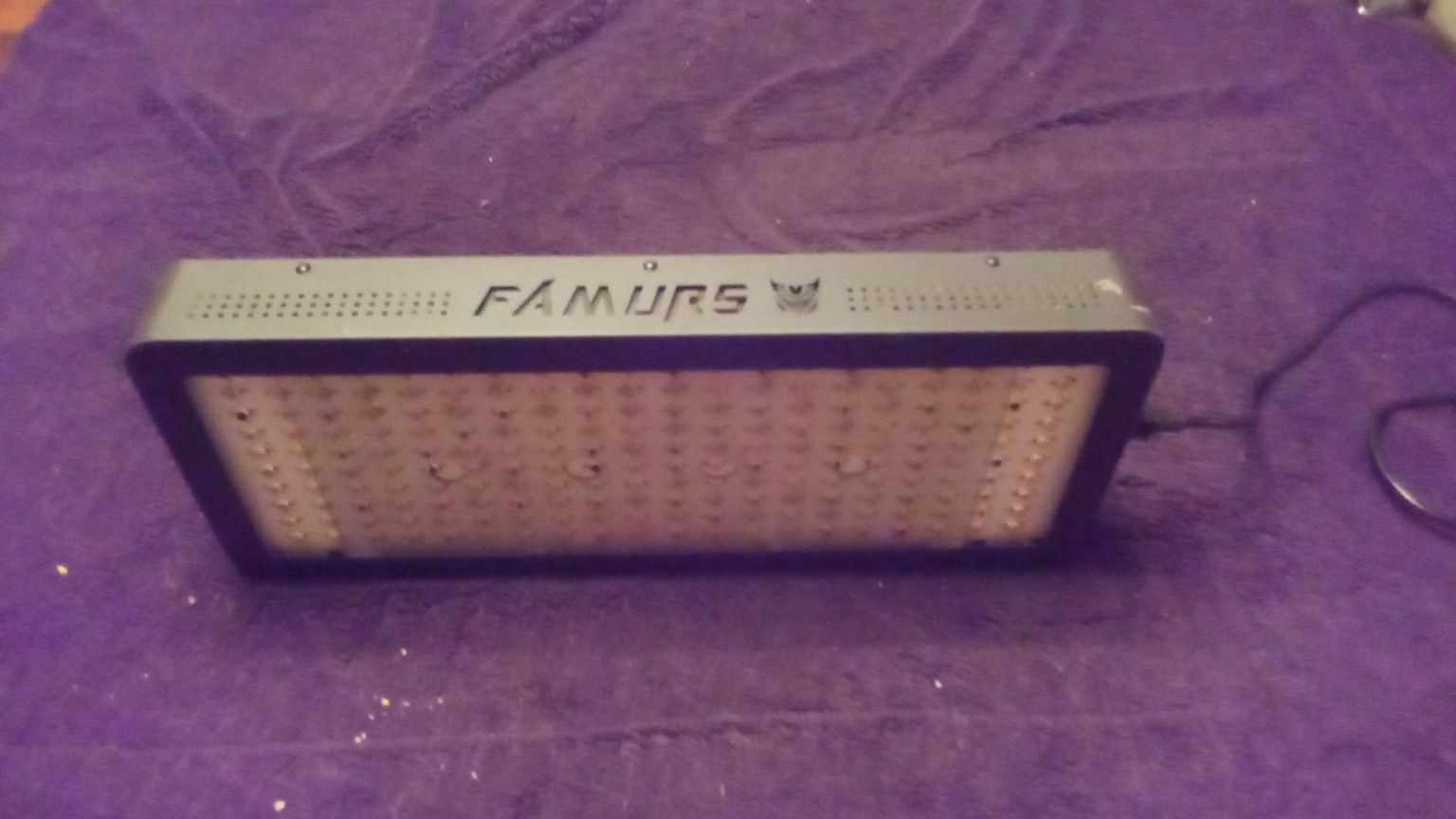 Famurs Triple Chip Series Grow Light