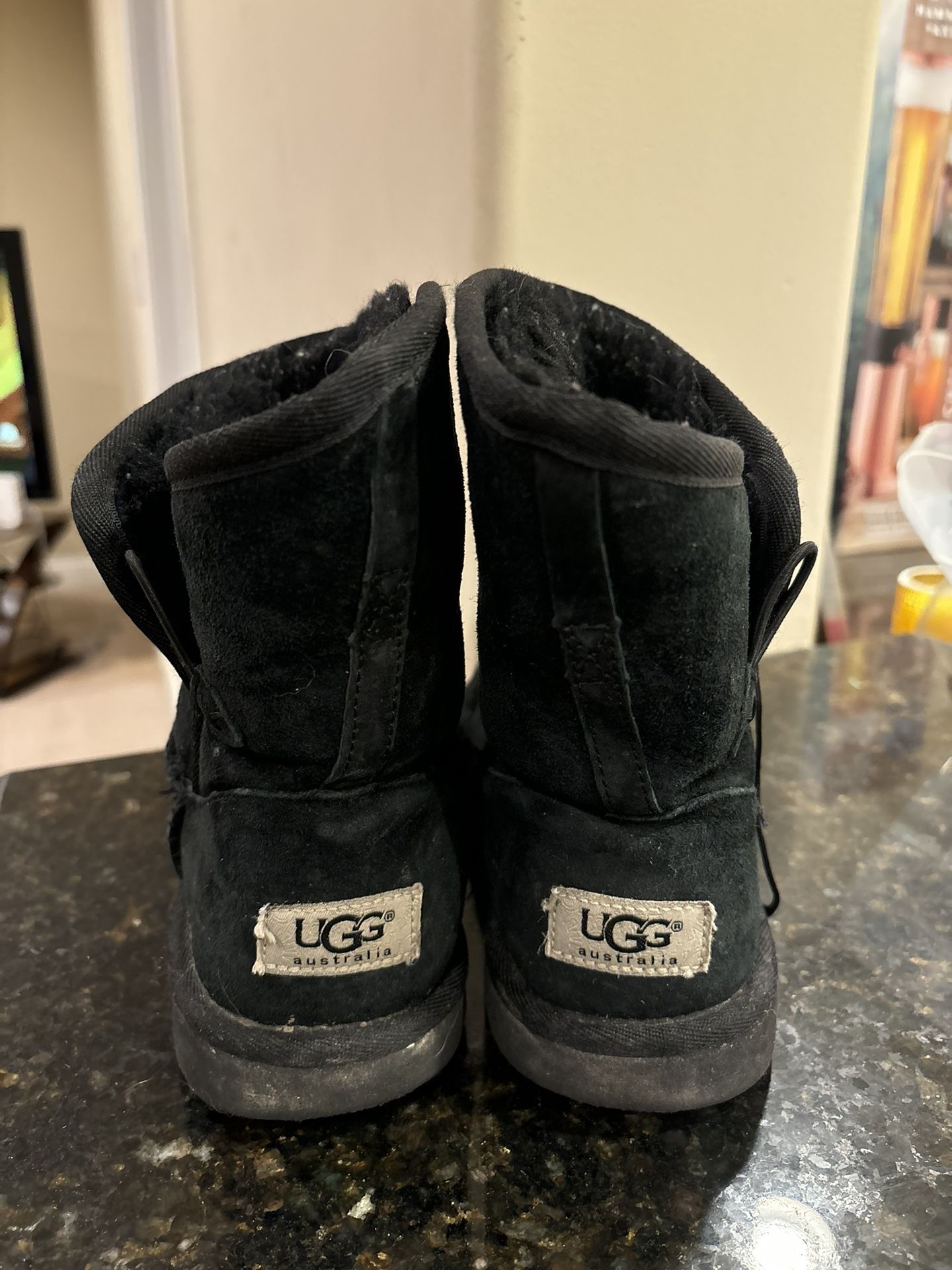 Big Kids size UGG Boots Size 4