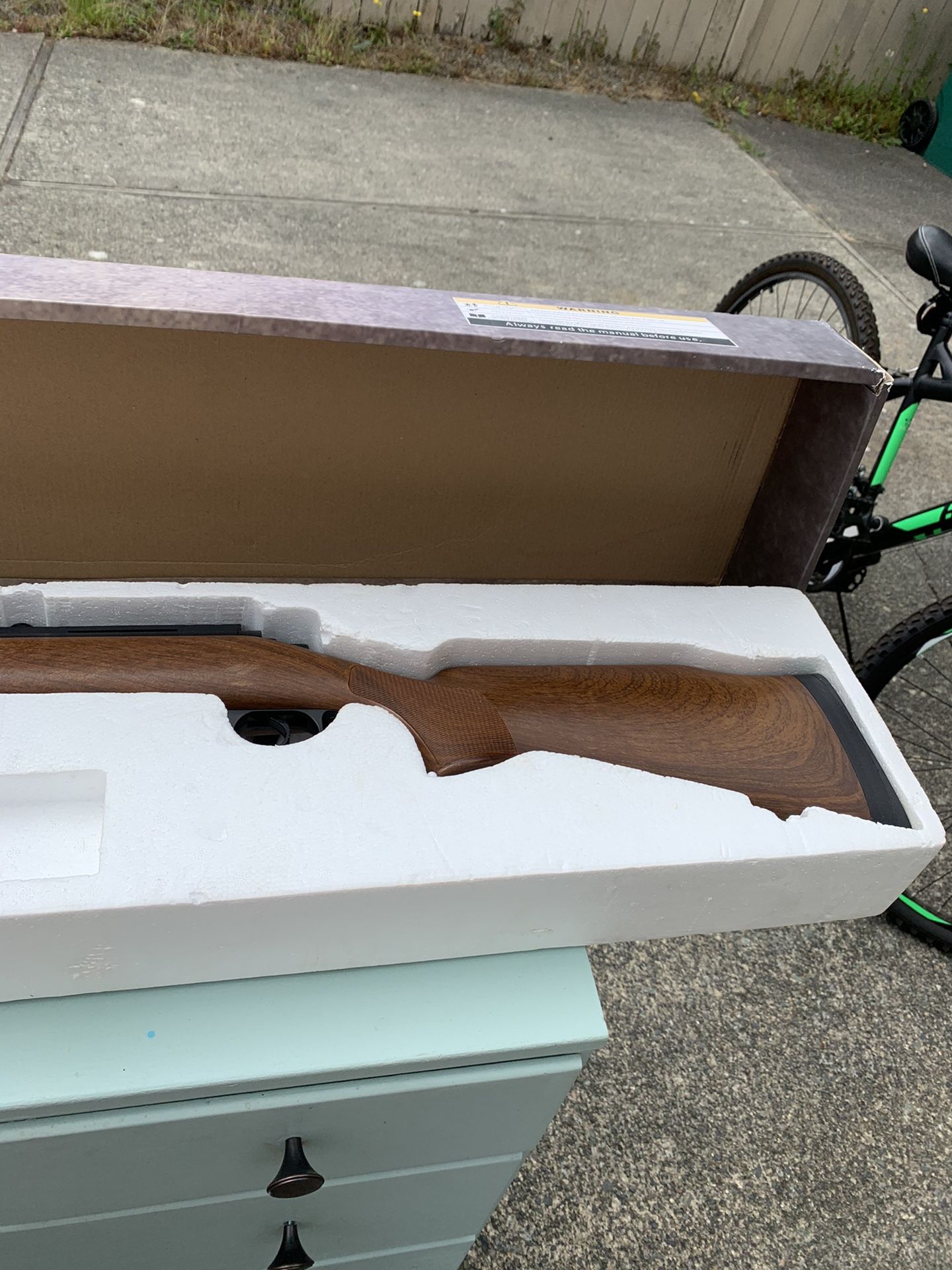Air soft gun / rifle