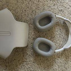 AirPod Max’s /w Apple Warrenty 