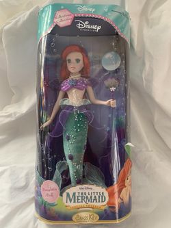 Disney Little Mermaid Porcelain doll. Special Edition-Reflections Collection NIB
