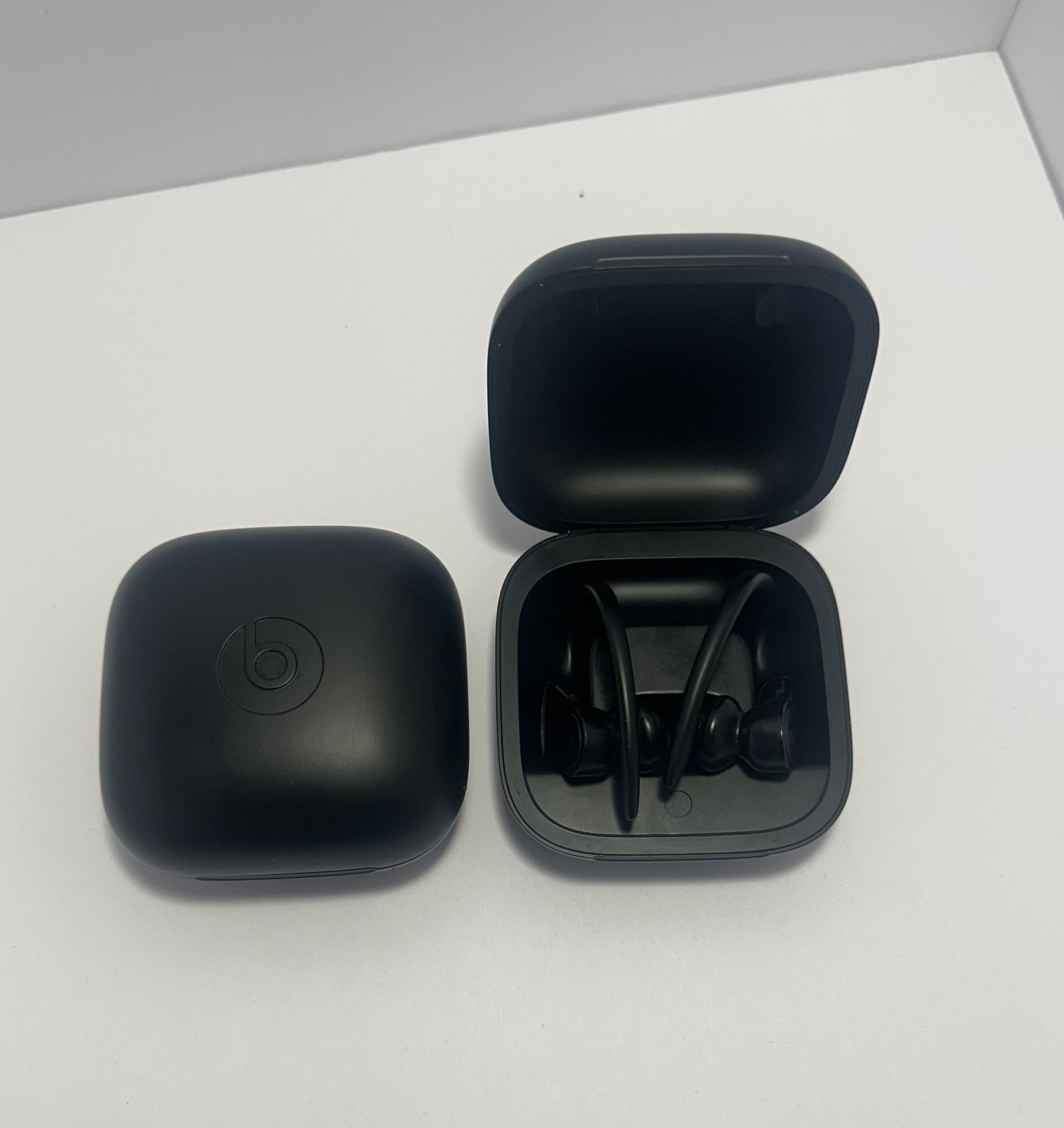 Beats Beats Powerbeats Pro Wireless Bluetooth Headphones, Adjustable Ear Hooks