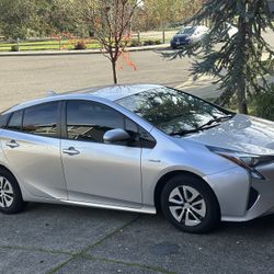 Toyota Prius 2016 Hatch Back 4 DR