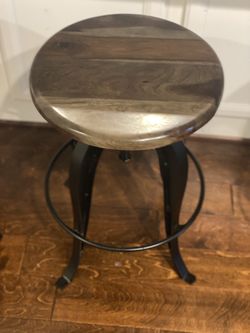 4 Barstools