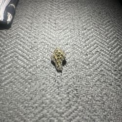 10k Gold Nugget Earring With Diamonds