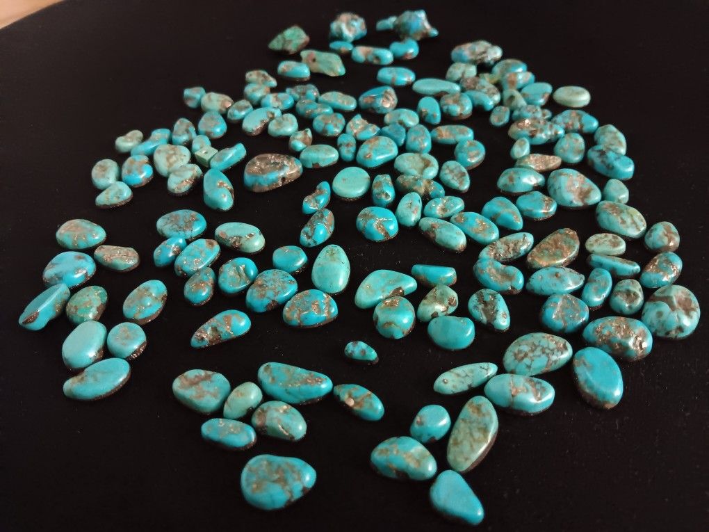 AZ TURQUOISE CABACHON