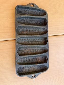 Heavy Vintage Cast Iron Corn Stick Pan - Cornbread Mold (Made in Taiwan)